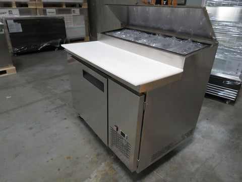 Dukers DPP44-6-S1 Commercial Single Door Pizza Prep Table Refrigerator