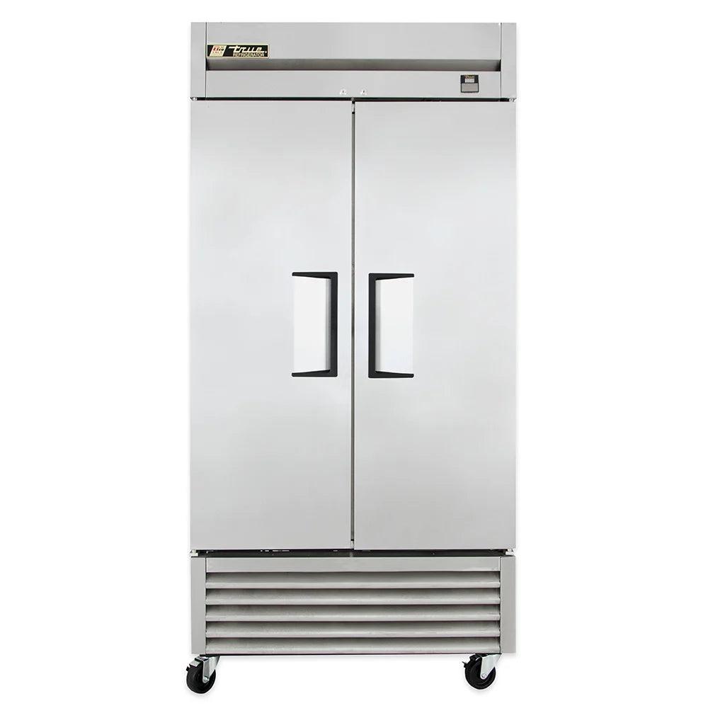 True TS-35-HC 39 1/2" Two Section Reach In Refrigerator, (2) Left/Right Hinge Solid Doors, 115v